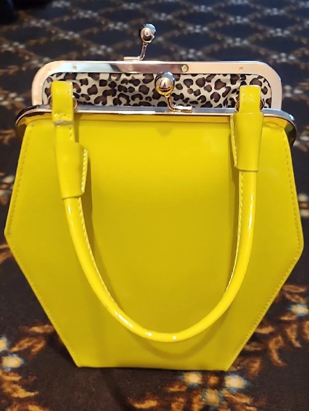 Tatyana Yellow Patent Hexagon Kiss-Lock Clutch